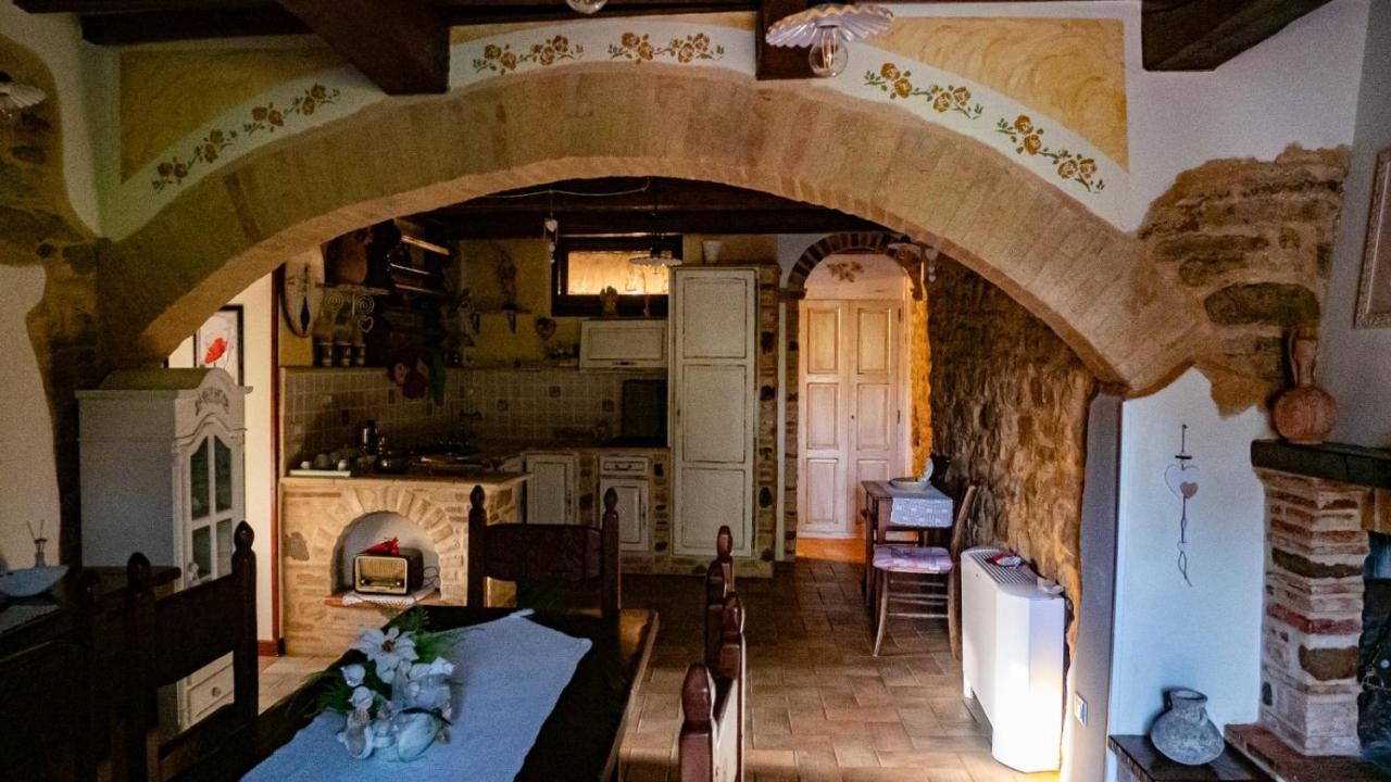 Il Casale Di Fiore Cannara Ngoại thất bức ảnh
