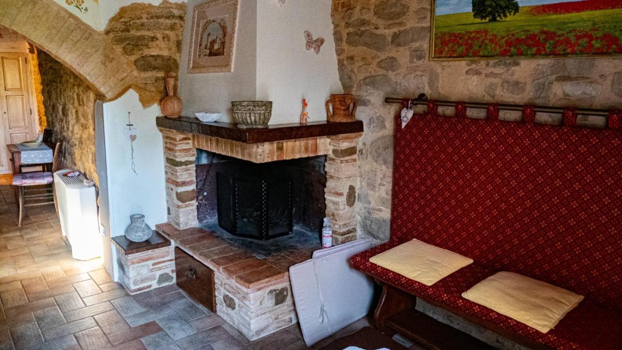 Il Casale Di Fiore Cannara Ngoại thất bức ảnh