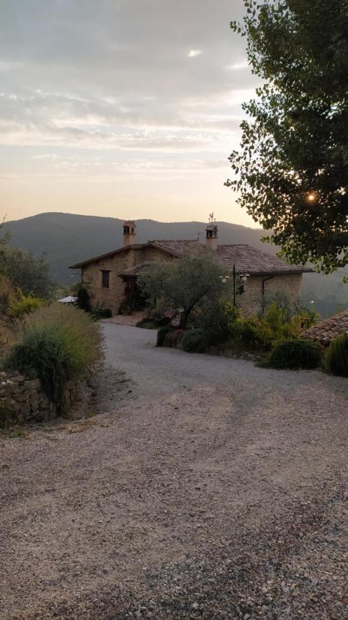 Il Casale Di Fiore Cannara Ngoại thất bức ảnh