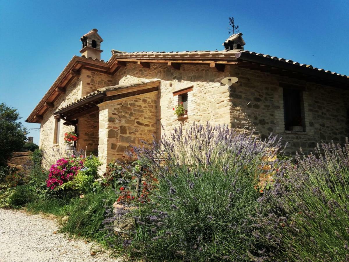 Il Casale Di Fiore Cannara Ngoại thất bức ảnh